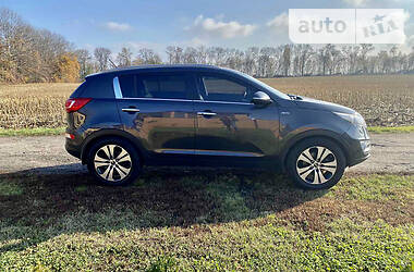 Внедорожник / Кроссовер Kia Sportage 2012 в Сумах