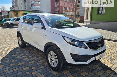 Внедорожник / Кроссовер Kia Sportage 2012 в Калуше