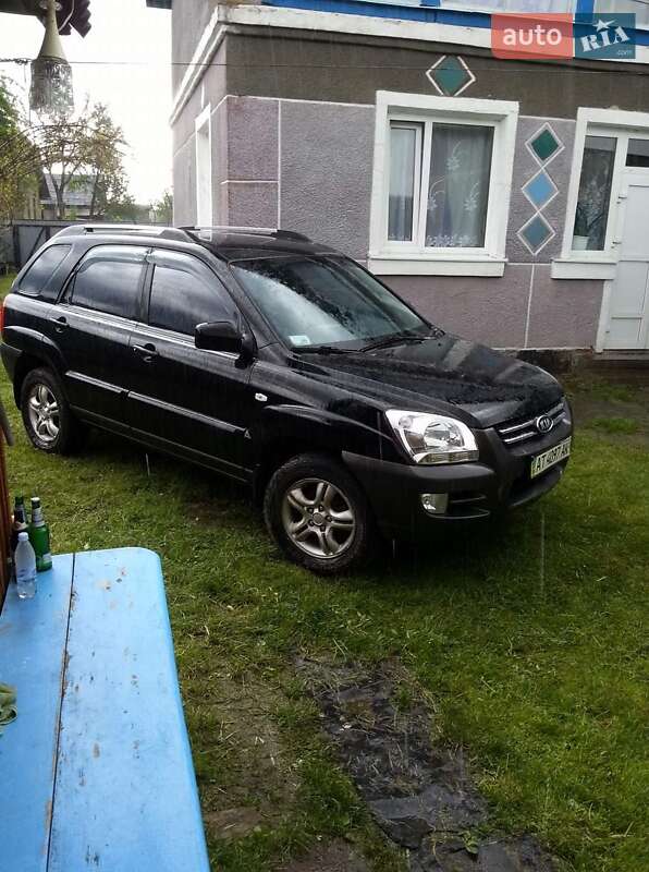 Внедорожник / Кроссовер Kia Sportage 2005 в Ивано-Франковске