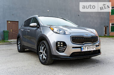 Внедорожник / Кроссовер Kia Sportage 2016 в Ивано-Франковске