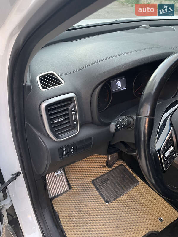 Внедорожник / Кроссовер Kia Sportage 2018 в Черновцах