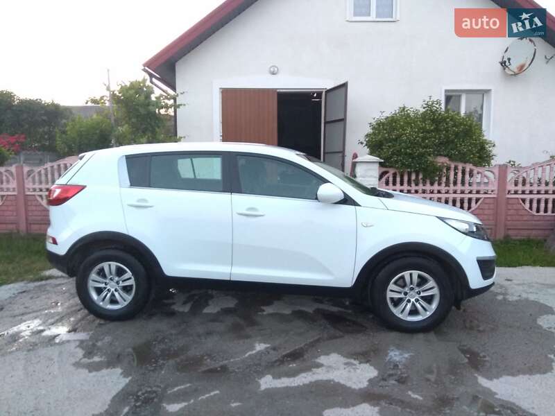 Внедорожник / Кроссовер Kia Sportage 2012 в Ивано-Франковске