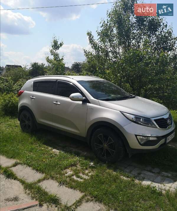 Внедорожник / Кроссовер Kia Sportage 2010 в Кременчуге