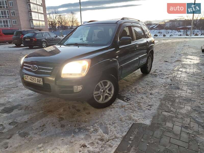 Внедорожник / Кроссовер Kia Sportage 2005 в Ивано-Франковске