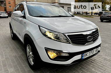 Внедорожник / Кроссовер Kia Sportage 2012 в Ровно