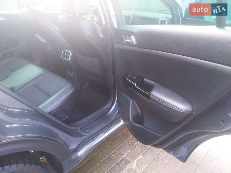 Позашляховик / Кросовер Kia Sportage 2018 в Козятині