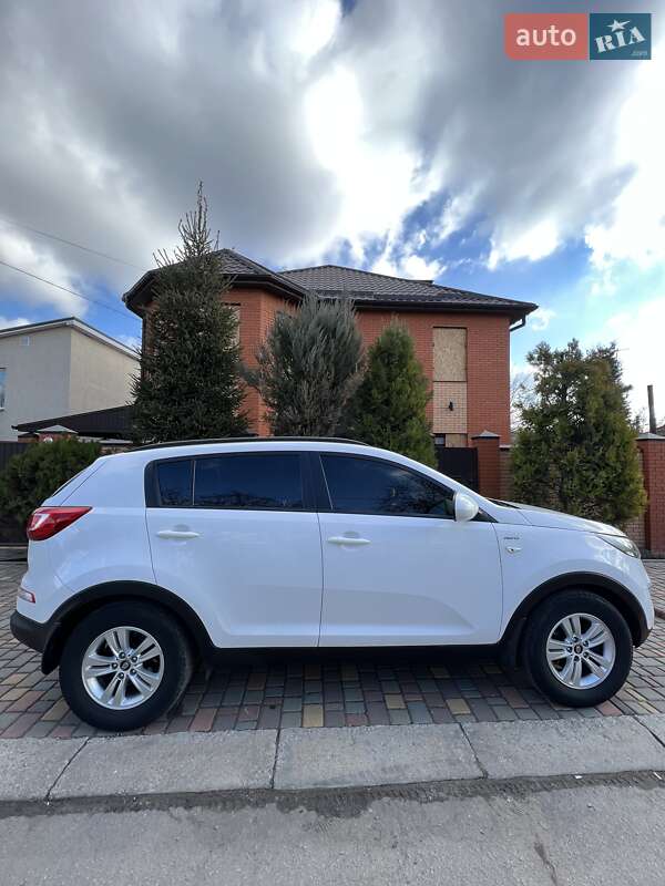 Внедорожник / Кроссовер Kia Sportage 2011 в Николаеве