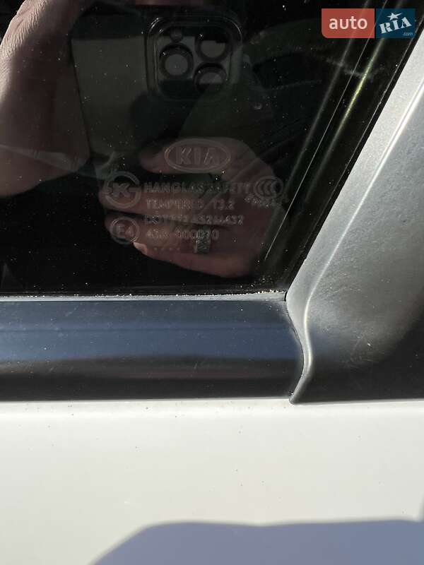 Внедорожник / Кроссовер Kia Sportage 2011 в Николаеве