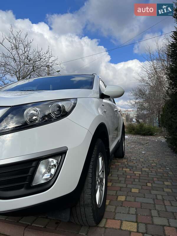 Внедорожник / Кроссовер Kia Sportage 2011 в Николаеве