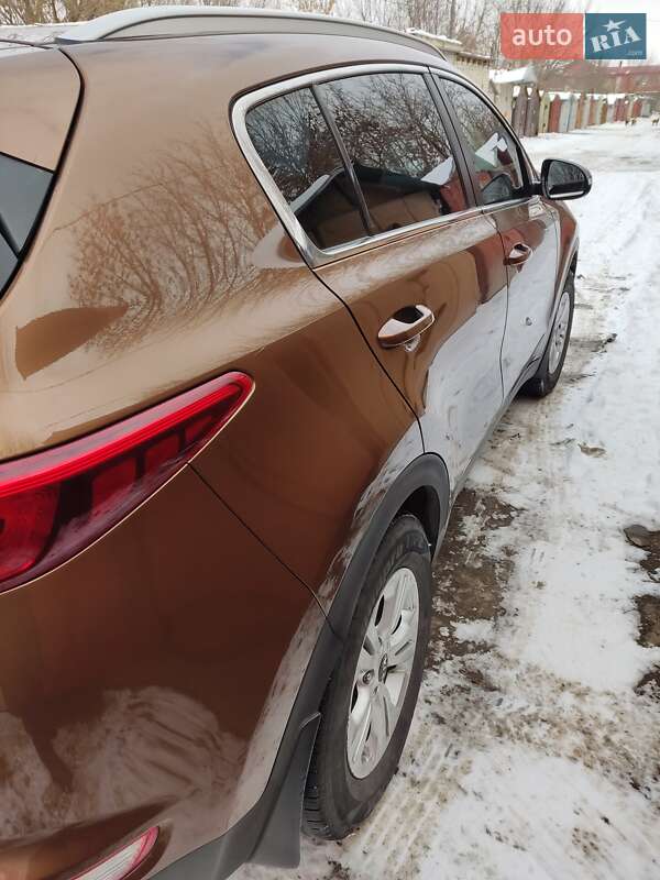 Внедорожник / Кроссовер Kia Sportage 2016 в Херсоне