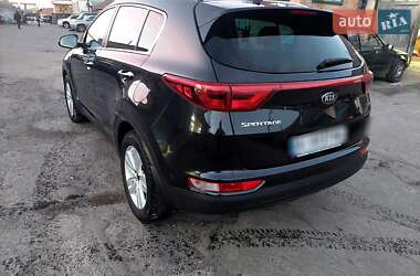 Внедорожник / Кроссовер Kia Sportage 2016 в 