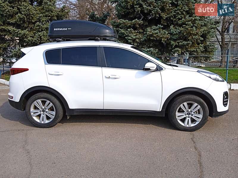 Внедорожник / Кроссовер Kia Sportage 2016 в Одессе