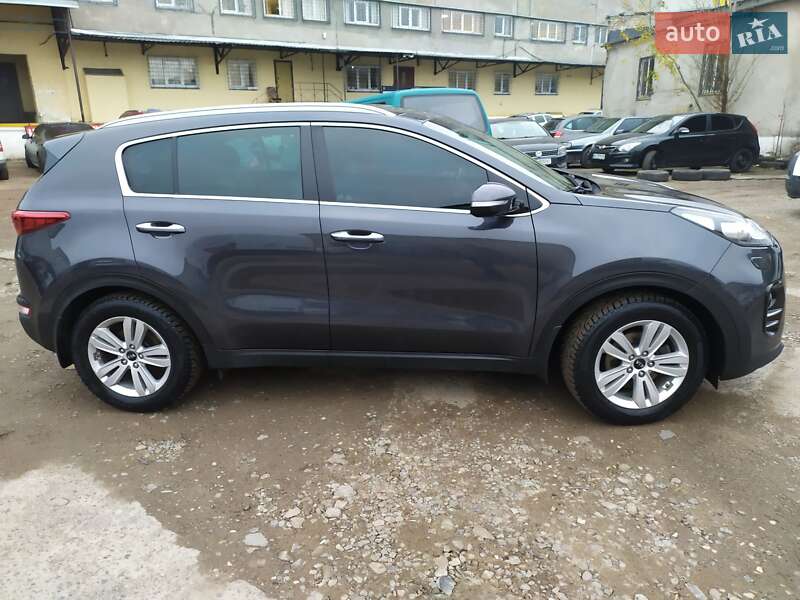 Внедорожник / Кроссовер Kia Sportage 2016 в Львове