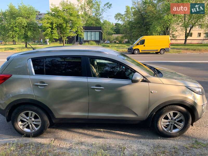 Внедорожник / Кроссовер Kia Sportage 2012 в Киеве