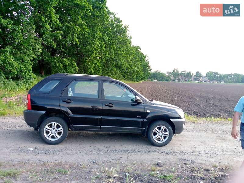 Позашляховик / Кросовер Kia Sportage 2005 в Звенигородці