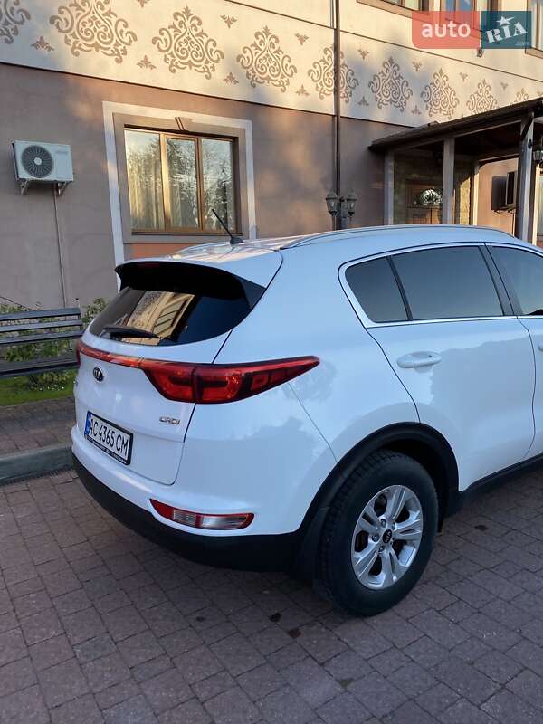 Внедорожник / Кроссовер Kia Sportage 2016 в Стрые