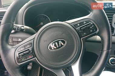 Позашляховик / Кросовер Kia Sportage 2017 в Києві