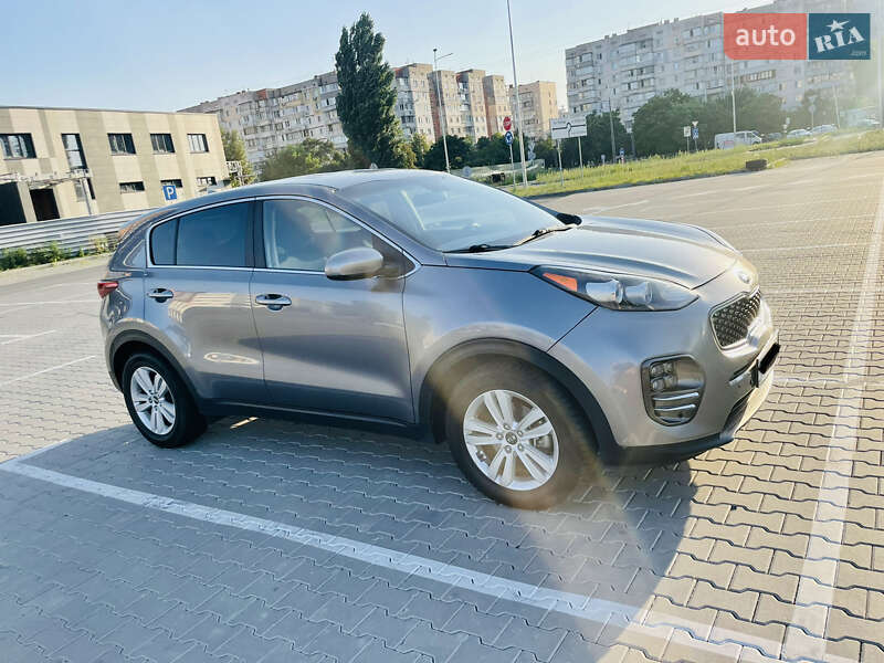 Внедорожник / Кроссовер Kia Sportage 2016 в Киеве