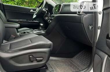 Внедорожник / Кроссовер Kia Sportage 2021 в 