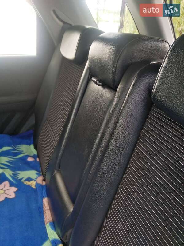 Внедорожник / Кроссовер Kia Sportage 2005 в Чечельнике