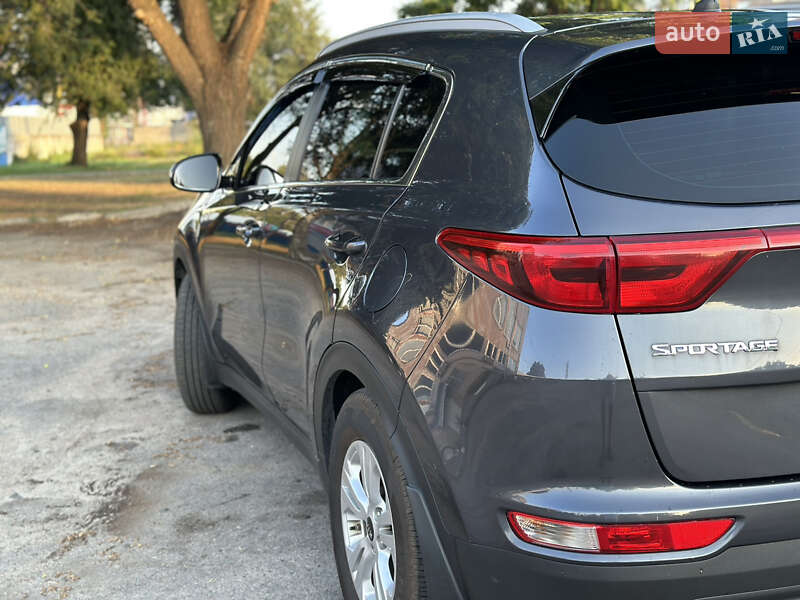 Внедорожник / Кроссовер Kia Sportage 2017 в Днепре