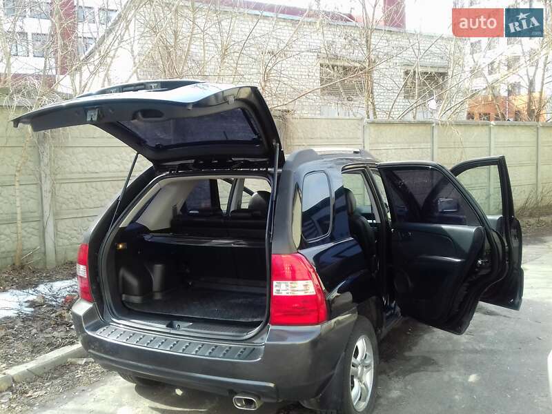 Позашляховик / Кросовер Kia Sportage 2007 в Харкові