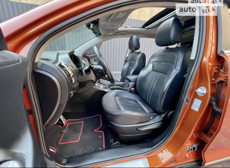 Внедорожник / Кроссовер Kia Sportage 2012 в Киеве