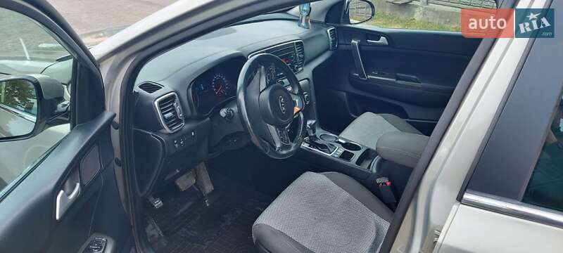 Внедорожник / Кроссовер Kia Sportage 2017 в Костополе