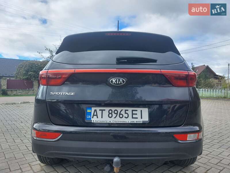 Позашляховик / Кросовер Kia Sportage 2016 в Долині