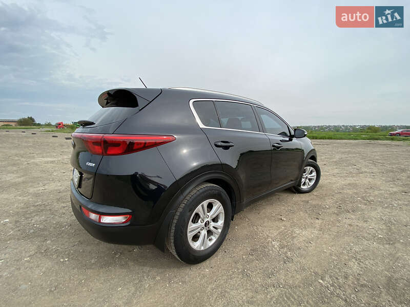 Внедорожник / Кроссовер Kia Sportage 2016 в Тернополе