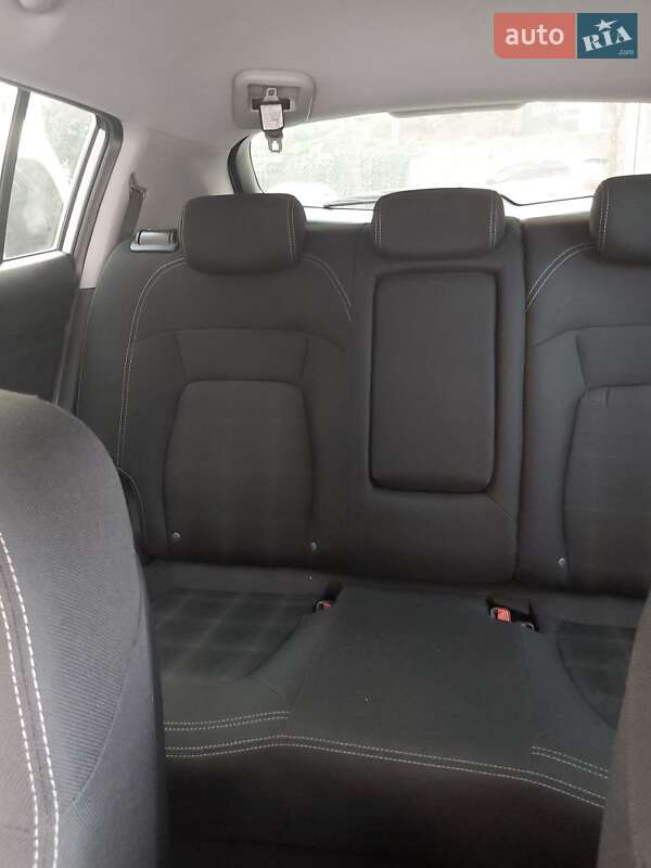 Позашляховик / Кросовер Kia Sportage 2013 в Тернополі