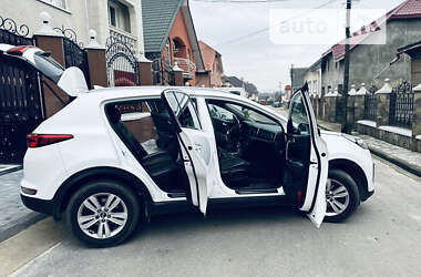 Внедорожник / Кроссовер Kia Sportage 2017 в 