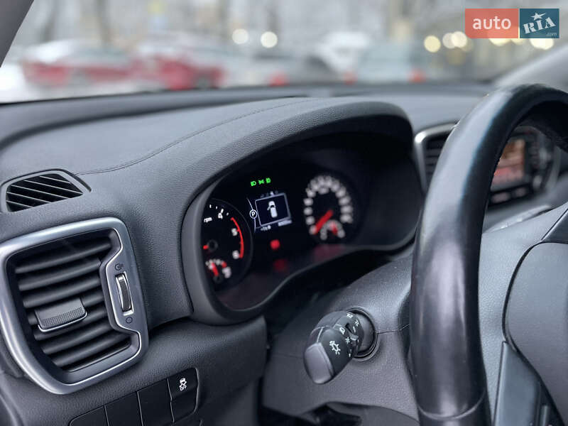 Позашляховик / Кросовер Kia Sportage 2017 в Києві