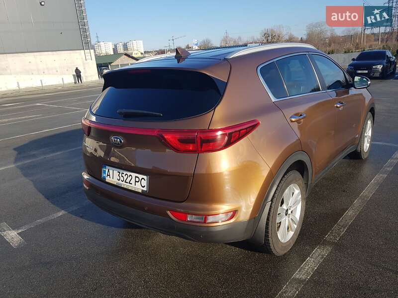 Внедорожник / Кроссовер Kia Sportage 2017 в Ирпене