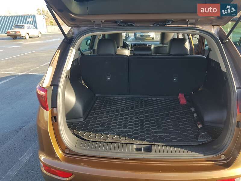 Внедорожник / Кроссовер Kia Sportage 2017 в Ирпене