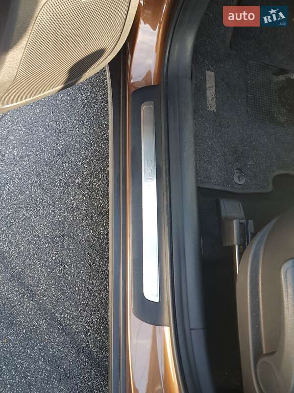 Внедорожник / Кроссовер Kia Sportage 2017 в Ирпене