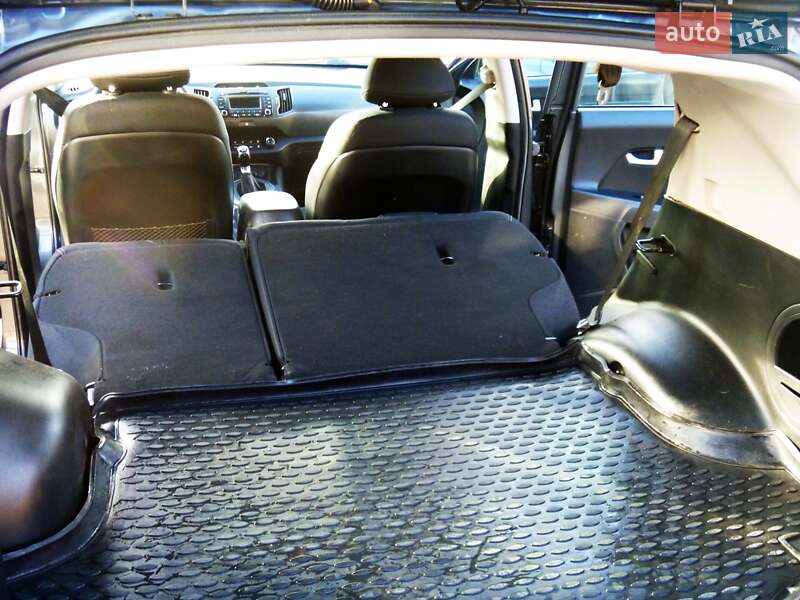 Позашляховик / Кросовер Kia Sportage 2012 в Христинівці