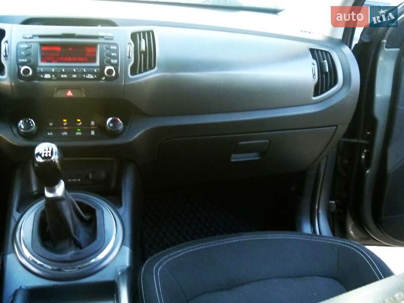 Позашляховик / Кросовер Kia Sportage 2012 в Христинівці