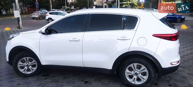 Внедорожник / Кроссовер Kia Sportage 2017 в Хмельницком