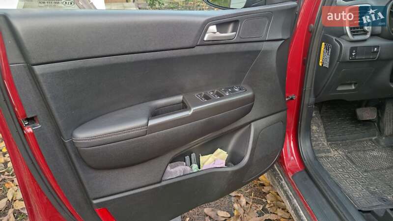 Позашляховик / Кросовер Kia Sportage 2017 в Києві