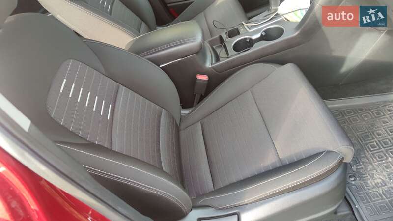 Позашляховик / Кросовер Kia Sportage 2017 в Києві