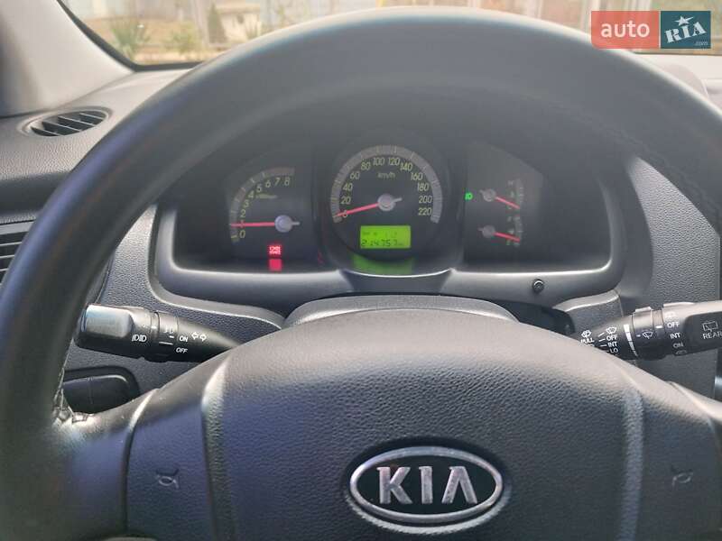 Позашляховик / Кросовер Kia Sportage 2008 в Миколаєві