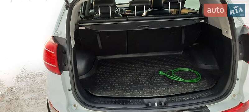 Позашляховик / Кросовер Kia Sportage 2012 в Хорошеві