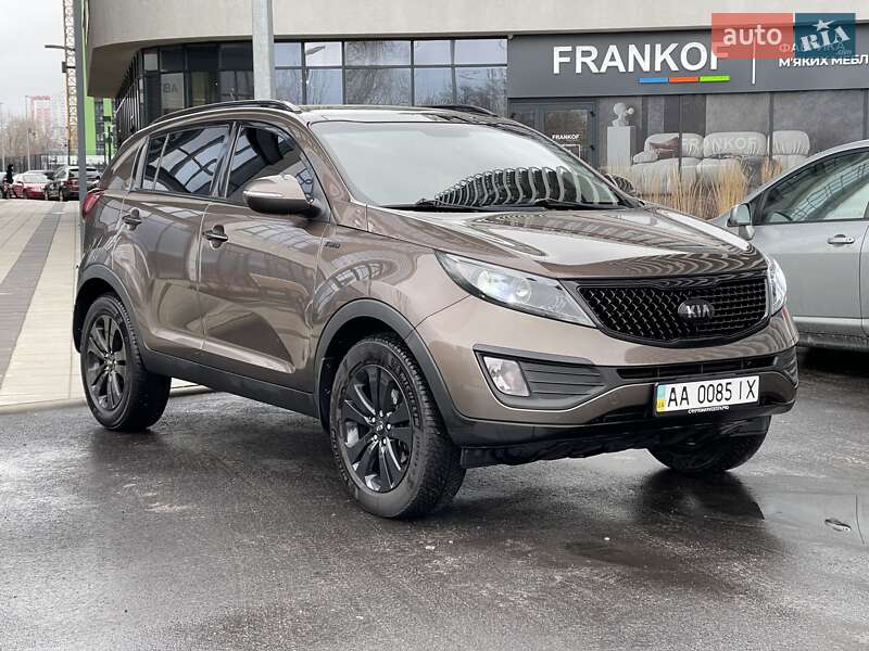 Внедорожник / Кроссовер Kia Sportage 2011 в Киеве