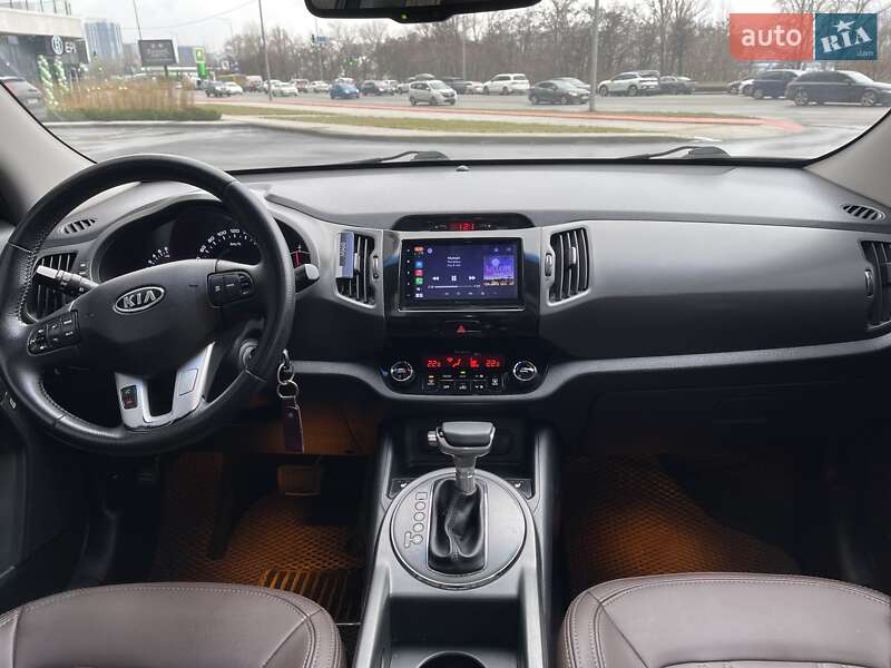 Внедорожник / Кроссовер Kia Sportage 2011 в Киеве