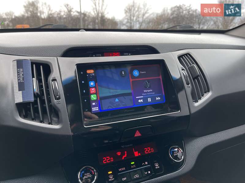 Внедорожник / Кроссовер Kia Sportage 2011 в Киеве