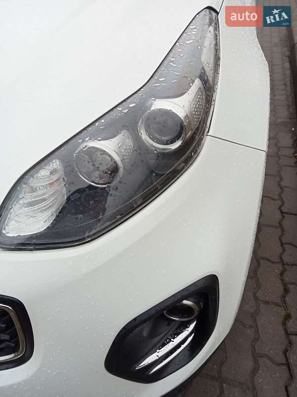 Внедорожник / Кроссовер Kia Sportage 2016 в Ужгороде фото 2 Внедорожник / Кроссовер Kia Sportage 2016 в Ужгороде