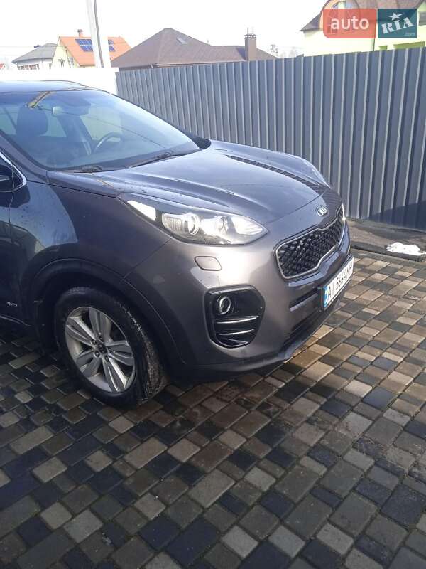 Позашляховик / Кросовер Kia Sportage 2016 в Вишгороді