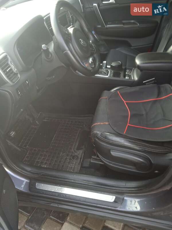 Позашляховик / Кросовер Kia Sportage 2016 в Вишгороді