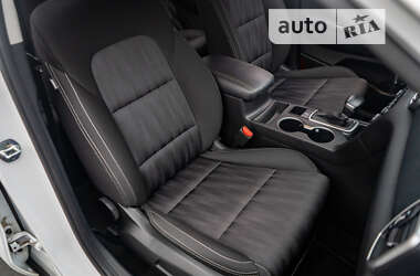 Позашляховик / Кросовер Kia Sportage 2019 в 